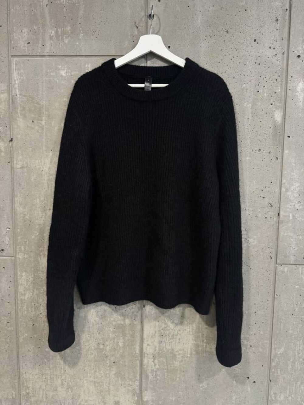 Lululemon Wool Blend Ribbed Sweater Black Men’s Size M Excellent Condition
